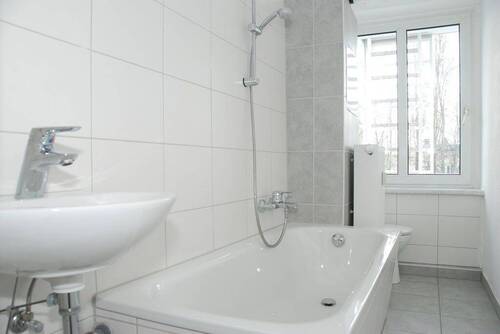 Bad Vergleichswohnung - 2 Zimmer Etagenwohnung zur Miete in Chemnitz