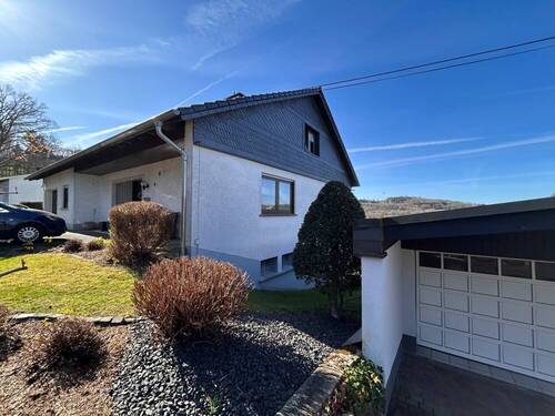 Seitenansicht - Mehrfamilienhaus, Wohnhaus mit 193,00 m² in Nistertal zum Kaufen