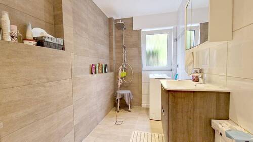 Badezimmer, Erdgeschoss - 
