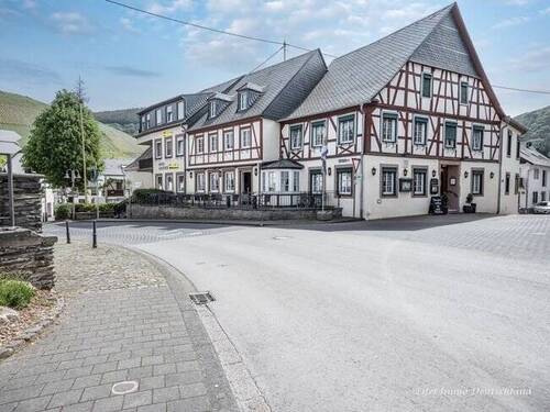 ESI-684 - Beliebtes Hotel in Fachwerkstil mit 26 moderne Zimmer, Restaurant, Parkplatz und Eigentümerwohnung