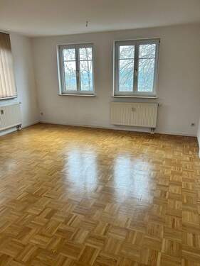 Schlafzimmer - Etagenwohnung mit 70,00 m&sup2; in Augustusburg zur Miete