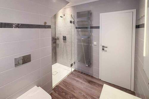 hochwertiges Badezimmer - 