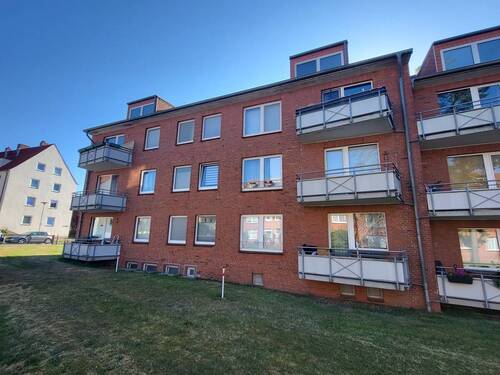 Objektansicht - Mehrfamilienhaus, Wohnhaus mit 587,80 m² in Lübeck zum Kaufen