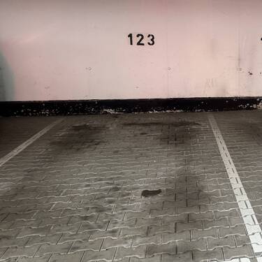 Tiefgarage-Stellplatz - 