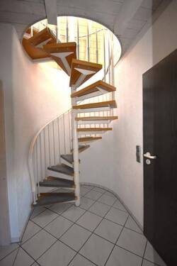 Treppe ins 2. DG - 