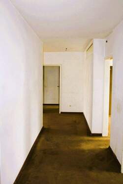 Diele - Etagenwohnung mit 118,50 m&sup2; in Düsseldorf zum Kaufen