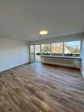 Wohnzimmer - Bezugsbereite Eigentumswohnung (3 Zimmer) in Zehlendorf