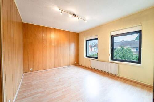 Helles Schlafzimmer im Obergeschoss - 