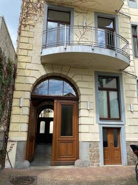 Rückseite mit Durchgang - 