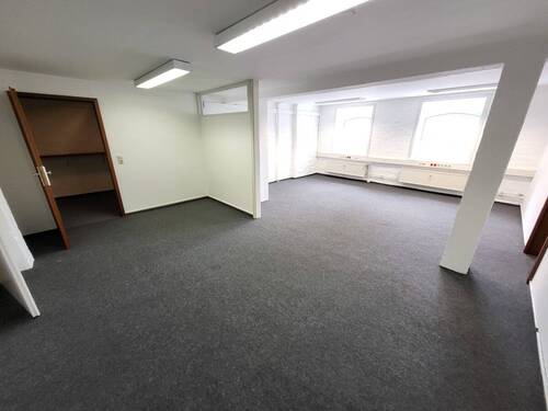 1. Büro links - 