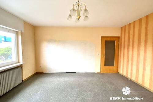 Wohnzimmer EG - Mehrfamilienhaus, Wohnhaus mit 201,30 m&sup2; in Mainhausen / Mainflingen zum Kaufen