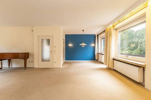 großes Zimmer Wohnbereich - 