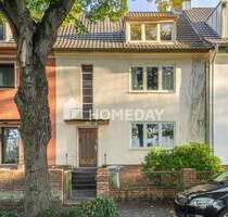 Investieren mit Substanz: Vermietetes Dreifamilienhaus mit Potenzial in Bonn-Beuel