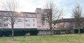 Hausansicht weit - 