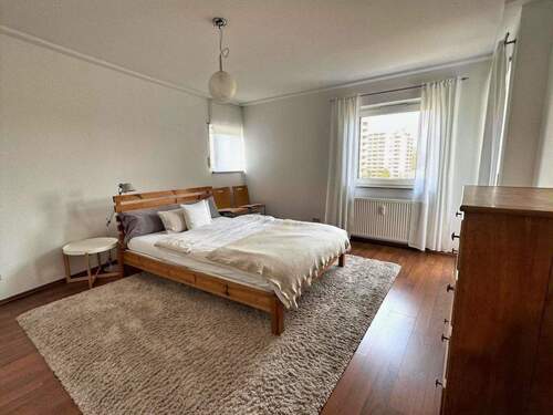 Schlafzimmer - 2 Zimmer Etagenwohnung zum Kaufen in Karlsruhe