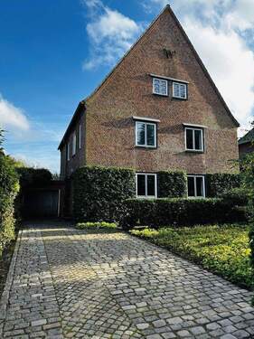 Straßenansicht - Solide u. gepflegt, Backsteinklassiker in Flensburgs Top-Lage, ohne Provision