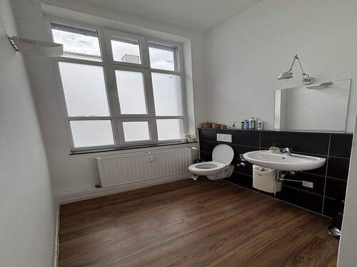Bild 5 - Büro mit 1,94 m&sup2; in Krefeld zum Kaufen