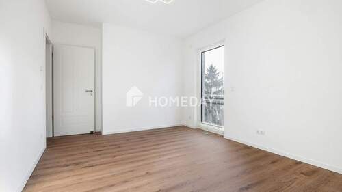 1. OG Schlafzimmer 1 2 - 