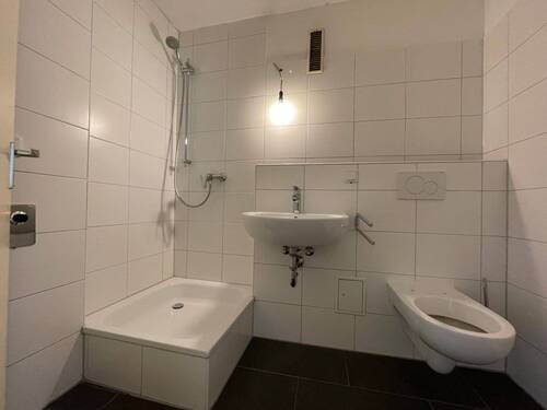 Bad - Etagenwohnung mit 48,90 m² in Erlangen zur Miete