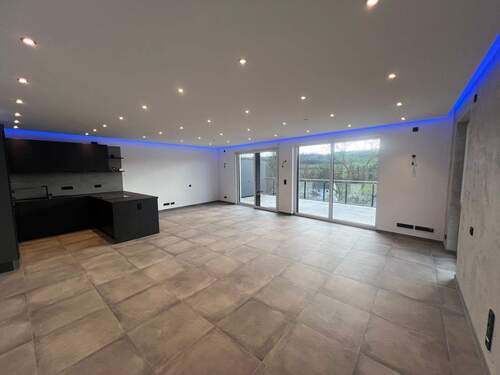 Wohn- und Esszimmer - 