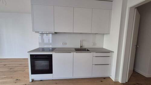 Hochwertige Einbauküche - Etagenwohnung mit 65,50 m&sup2; in München zur Miete