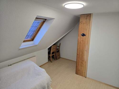 kleines Zimmer - 3 Zimmer Etagenwohnung in Norderstedt