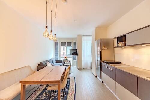 Wohnkueche - 1 Zimmer Etagenwohnung in München