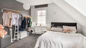 1. OG Schlafzimmer 2 2 - 