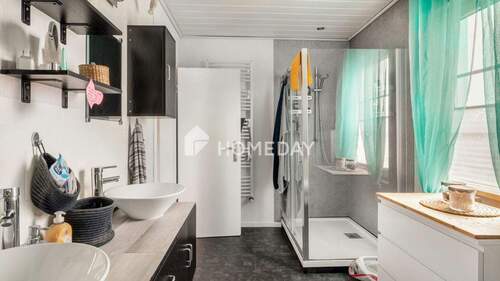 1. OG Badezimmer 2 - 