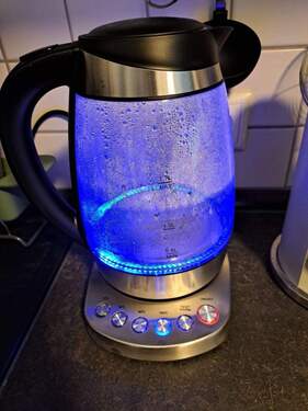 Wasserkocher sucht neue Bürotätigkeit - 