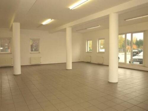 Innenansicht - *** Ladengeschäft in gut frequentierter SB-Markt-Lage ***