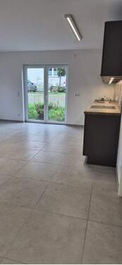 großer Aufenthaltsraum - Büro in Butzbach