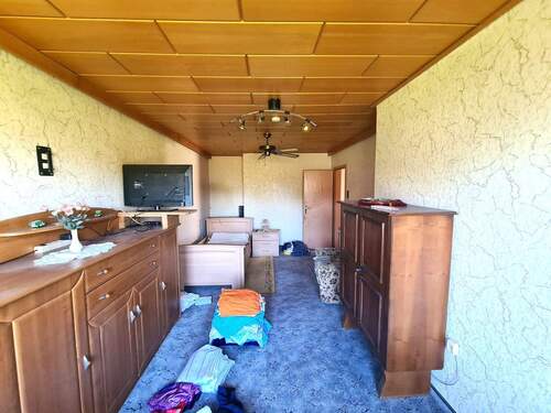 Kinder- oder Schlafzimmer - 