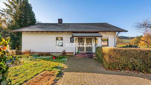 Außenansicht 1 - 5 Zimmer Einfamilienhaus in Oberzent