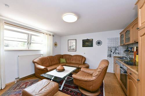 Wohnzimmer und Küche, Untergeschoss - 