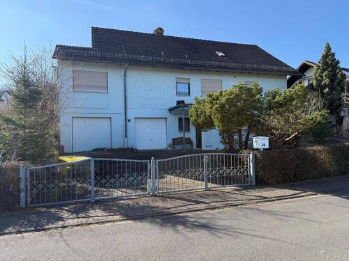 Straßenansicht - 