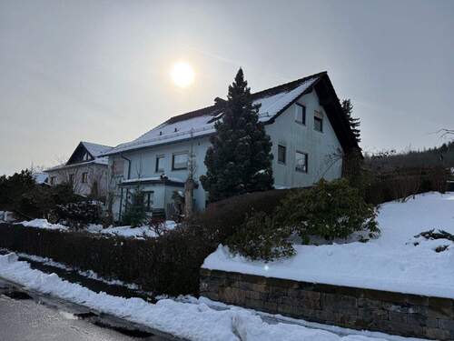 PHOTO-2026-02-18-16-47-41 - Tolle Aussicht und viel Platz, ein Haus mit Potential