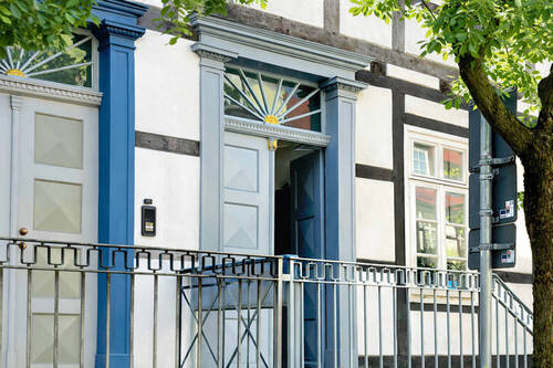 Hauseingang - 2 Zimmer Etagenwohnung zum Kaufen in Detmold