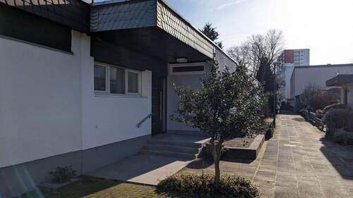 Aussenansicht - 4 Zimmer Bungalow in Köln