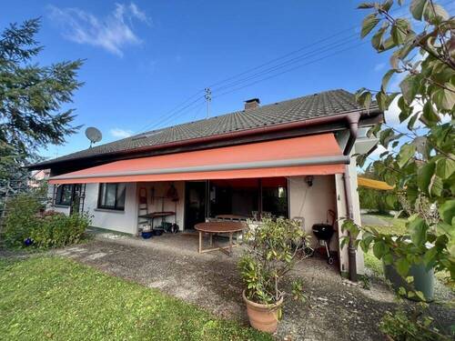 Ansicht Terrasse - Einfamilienhaus auf großem Grundstück in ruhiger Sackgassenlage