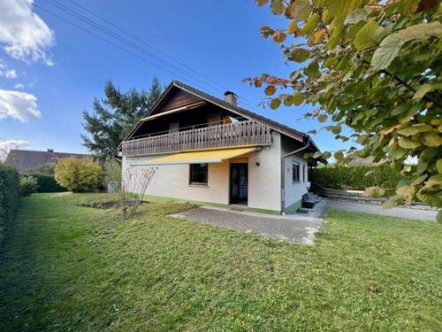 Ansicht Süd mit Küchenterrasse - Einfamilienhaus mit 188,00 m² in Uhldingen-Mühlhofen zum Kaufen