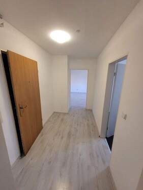 Bild 1 - Frisch renovierte, helle 3,5-Zi.-Wohnung in Bo.-Hofstede - 88m², ab sofort (Engl. possible)