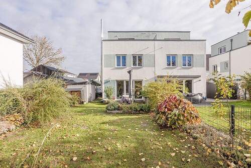 Gartenansicht - 5 Zimmer Doppelhaushälfte in Berlin