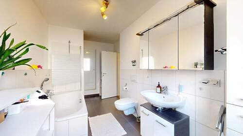 Badezimmer Ansicht II - 