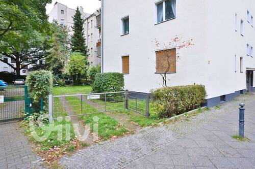 Einfahrt Innenhof / courtyard - 