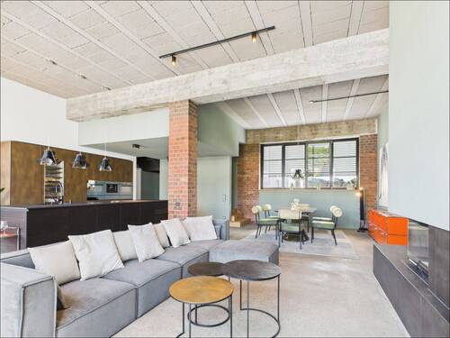 Wohnbereich - 5 Zimmer Einfamilienhaus zum Kaufen in Haibach