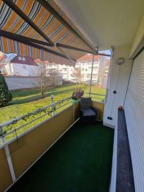 Balkon mit Markise - 