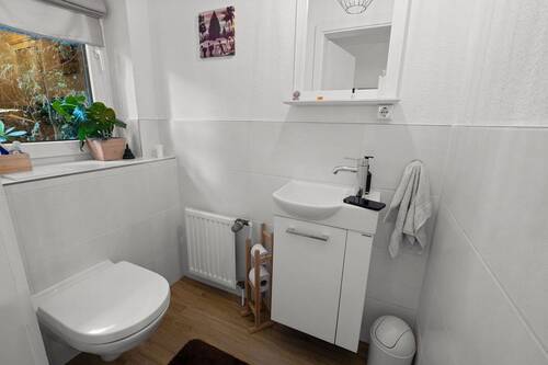 Gäste-WC EG - 