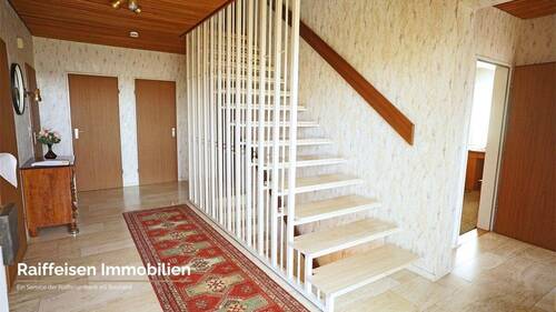 RAIBA IMMO - Wohnen am Sonnenhang 1 - Flur EG - Einfamilienhaus mit 166,40 m² in Baunatal / Altenbauna zum Kaufen