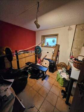 Büro oder Fitnessraum im Untergeschoss - 
